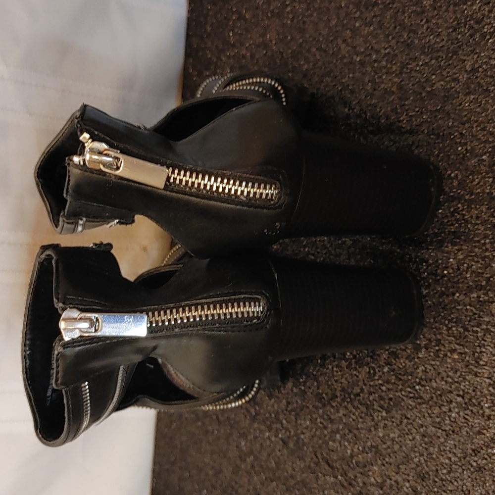 Bongo Shoes - image 3